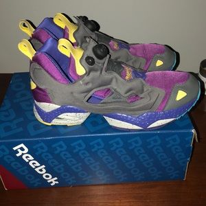 Reebok pump lightly worn with box